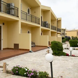 Residence Eneide Aparthotel